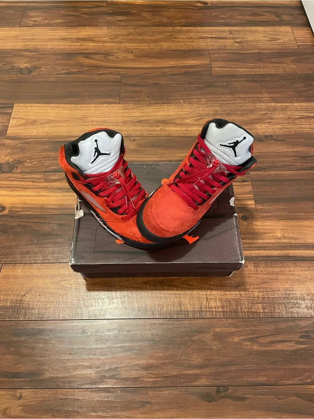 Jordan 5 Raging Bull (2021) – Size 8.5 Men’s